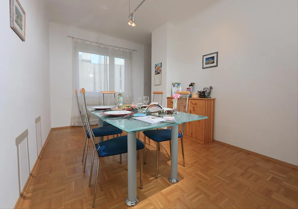 Appartement Almian Viena